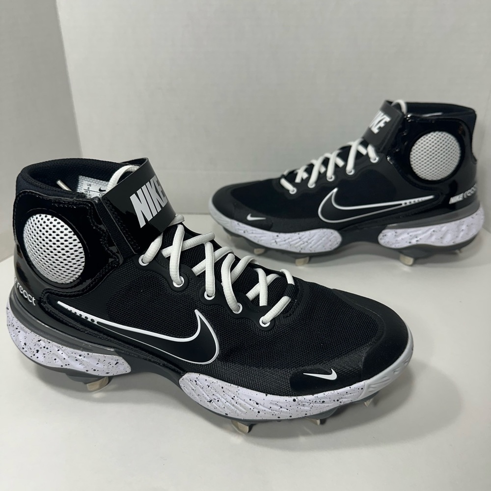 New Men’s 8, 8.5 Nike Alpha Huarache Elite 3 Mid Metal Baseball Cleats Black